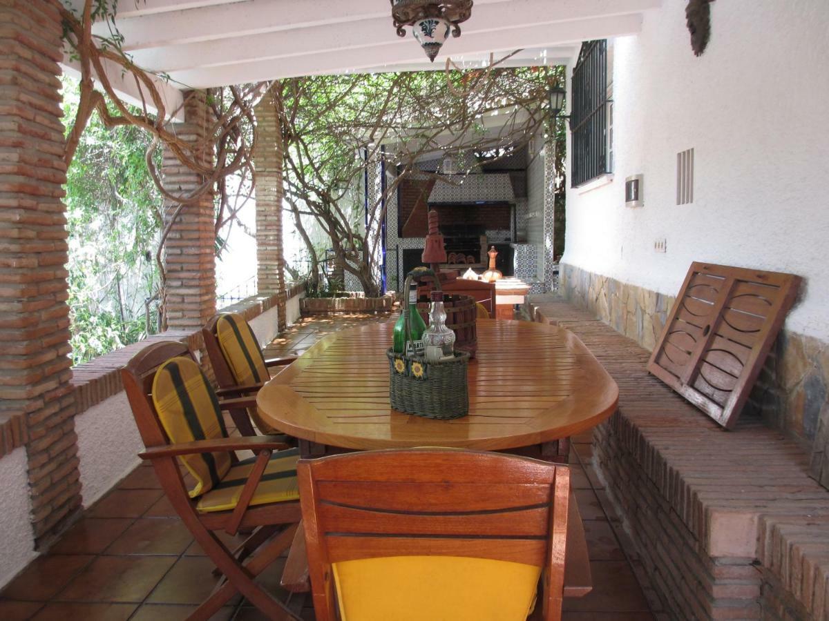 Rentcostadelsol Villa Pinares-Malaga Exterior photo